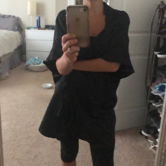 VS Satin Robe - Picture 2 of 3